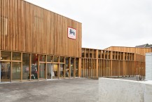 03-111.jpg